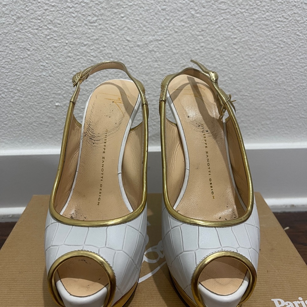 Giuseppe Zanotti White and Gold Croc-Embossed Heels